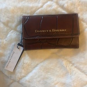 Crocodile print also have matching purse